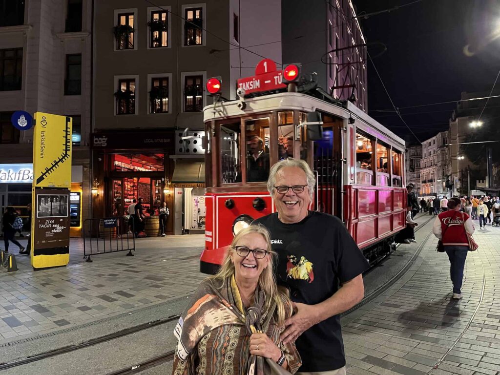 Istanbul is more than safe - Beyoglu - Istiklal Avenue (1) (1)