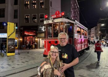 Istanbul is more than safe - Beyoglu - Istiklal Avenue (1) (1)