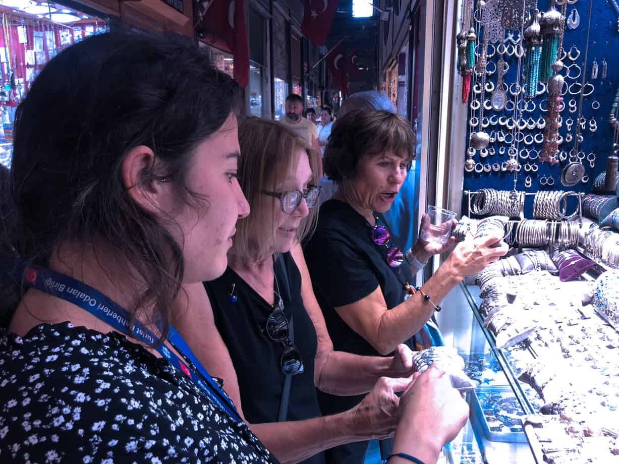 Shopping Tours - The Other Tour