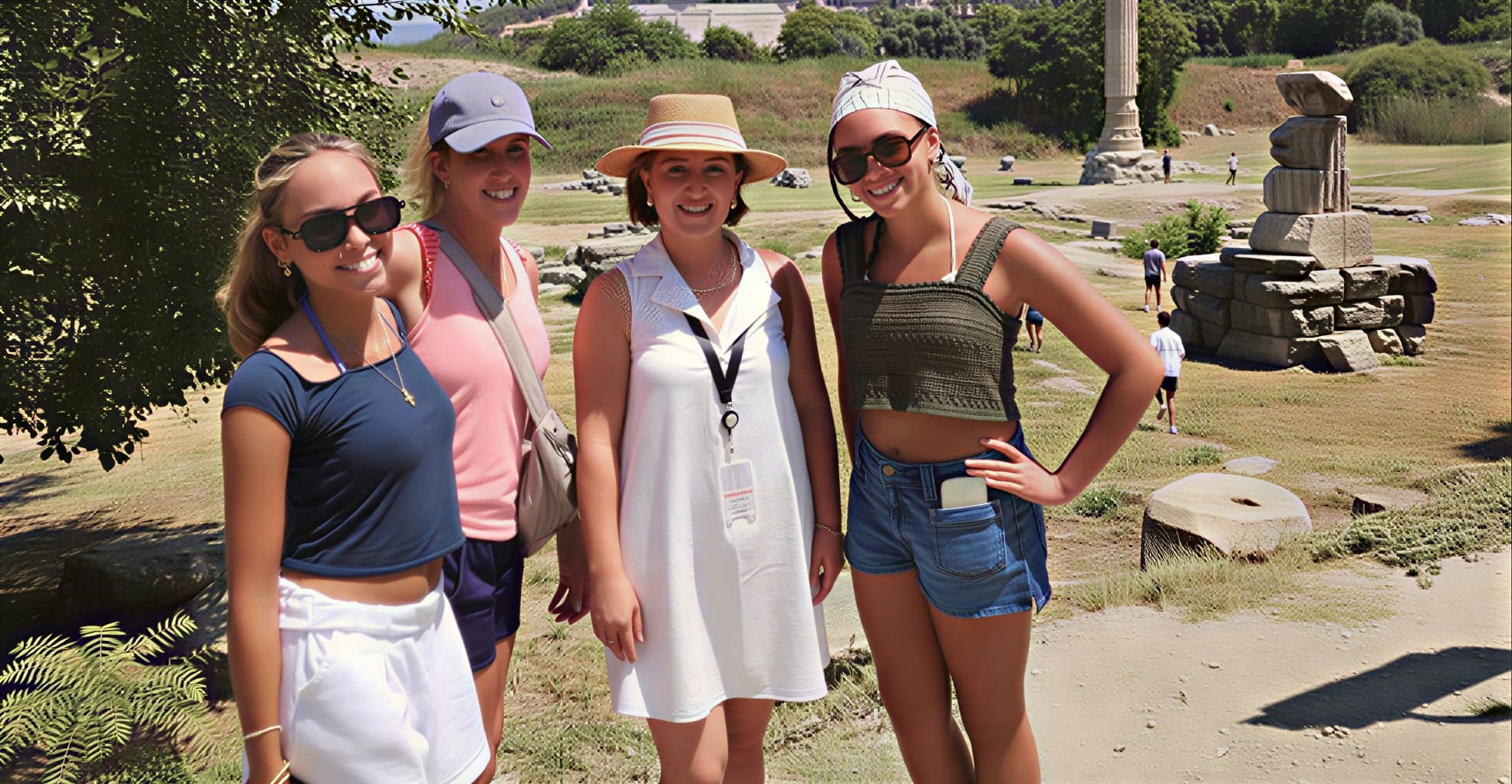 Hatice Kelek and guests at the Artemis column
