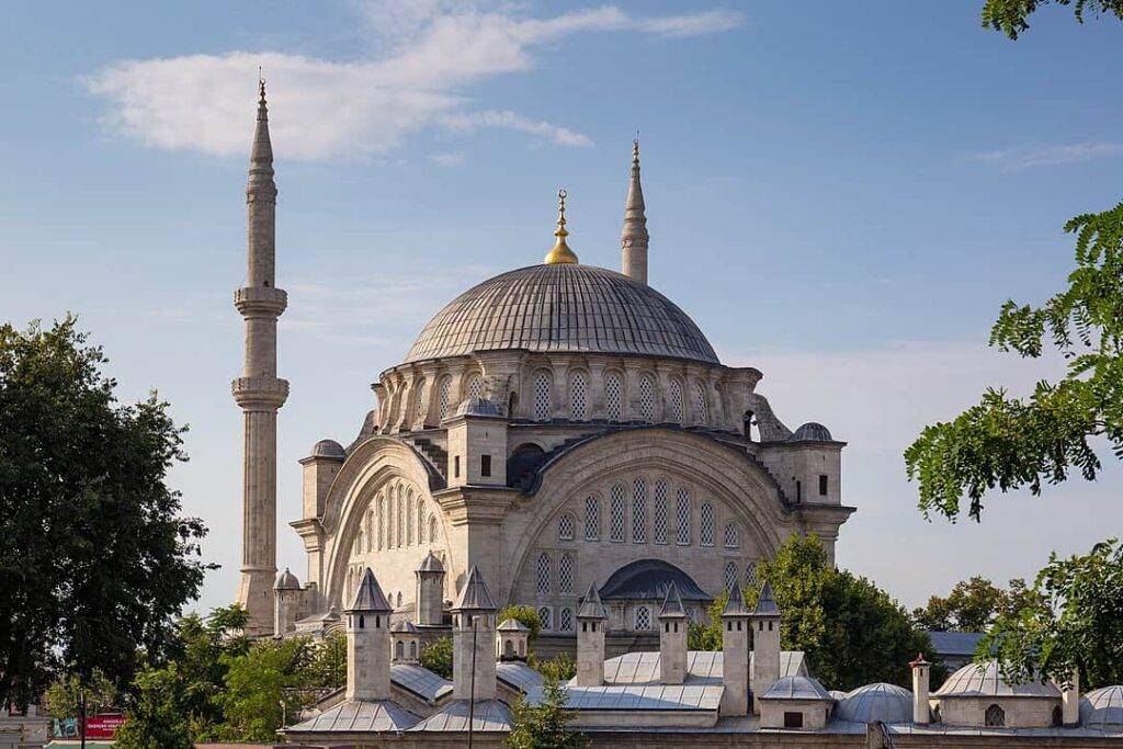 The Nuruosmaniye Mosque