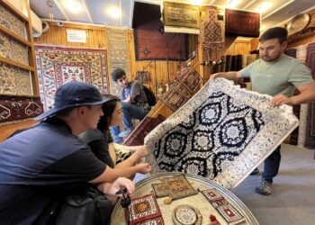 Arasta Bazaar: Blue Mosque’s Ancient Market