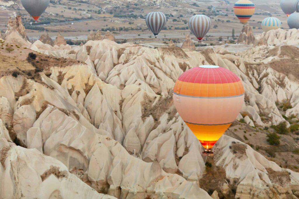 cappadocia tour from istanbul- hot air balloning