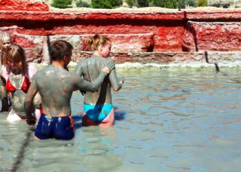 Karahayıt – Pamukkale’s Fiery Red Springs of Healing