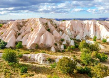 Pigeon Valley: Unveiling Cappadocia’s Enchanted Landscapes