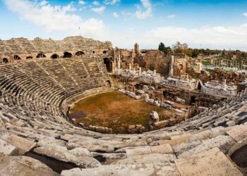 Side – From Sunlit Beaches to Ancient Temples