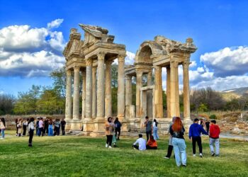 Aphrodisias – Marble and Myth in Rome’s Anatolian Crown Jewel