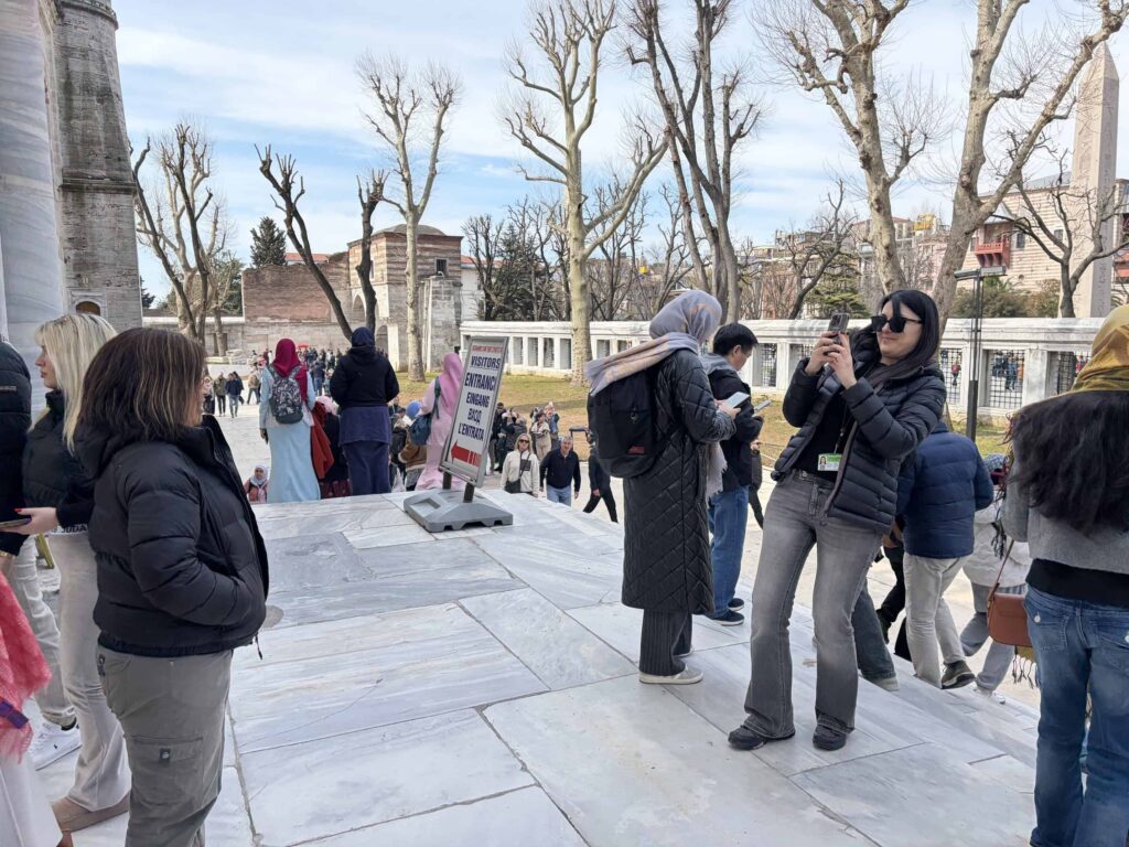 Damla Arslan - Professional Archaeologist Tour Guide in Istanbul in 2026 - Blue Mosque