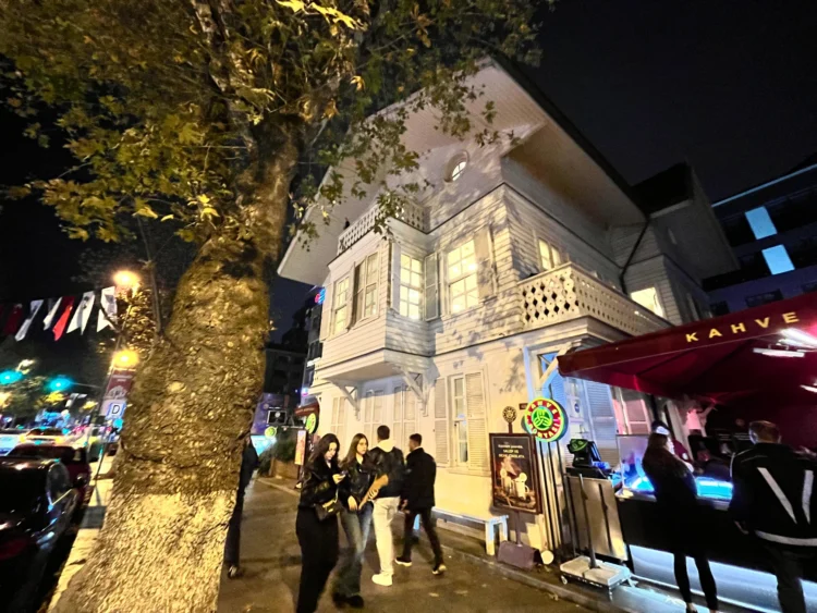 Baghdad Avenue - Istanbul Kadikoy - Asian Side - The Other Tour 2025