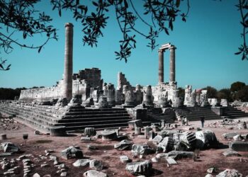 The Temple of Apollo at Didyma: Listening to Stone