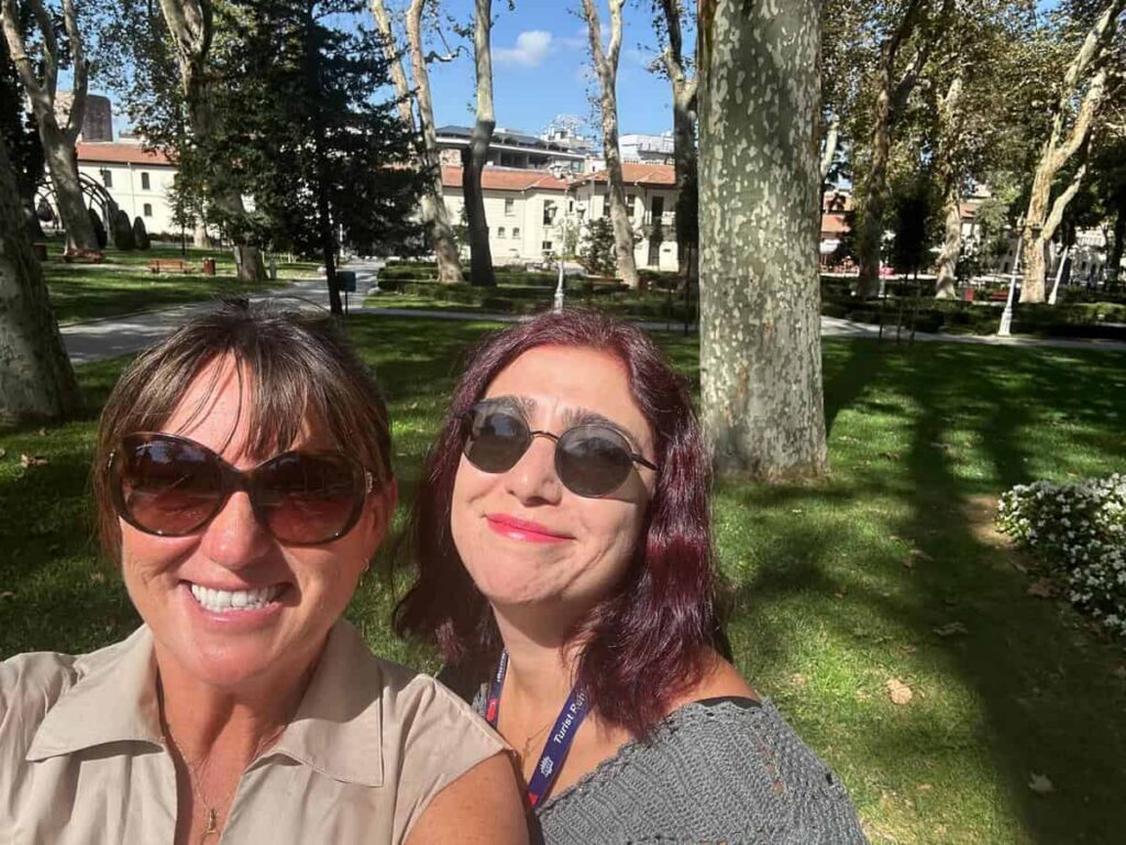 Duygu Sinirtas - The Other Tour Istanbul 2026 - with a client