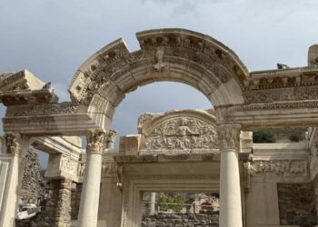 Hadrian Temple - Ephesus Open Air Museum - The Other Tour (1)