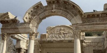 Hadrian Temple - Ephesus Open Air Museum - The Other Tour (1)