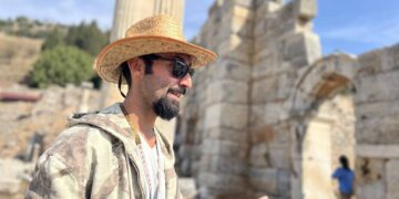 Özgür Varol Professional Guide in Ephesus - The Other Tour