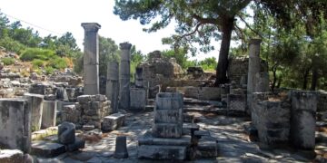 Priene: The Hill-Top City of Ancient Ionia