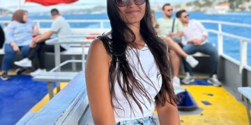 Binnur Eren Kurtoglu - Istanbul Professional Tour Guide