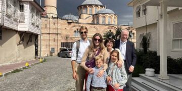 Multi generational family guided tours in Istanbul - The Other Tour (1)