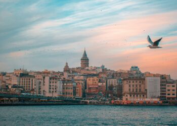 Two sides of Istanbul : A Slow 2-Day City Experience