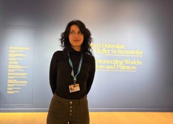 Defne Erdogan - French Guide in Istanbul - 2026 The Other Tour