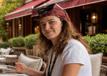 Esra Kocak - Istanbul Tour Guide 2026