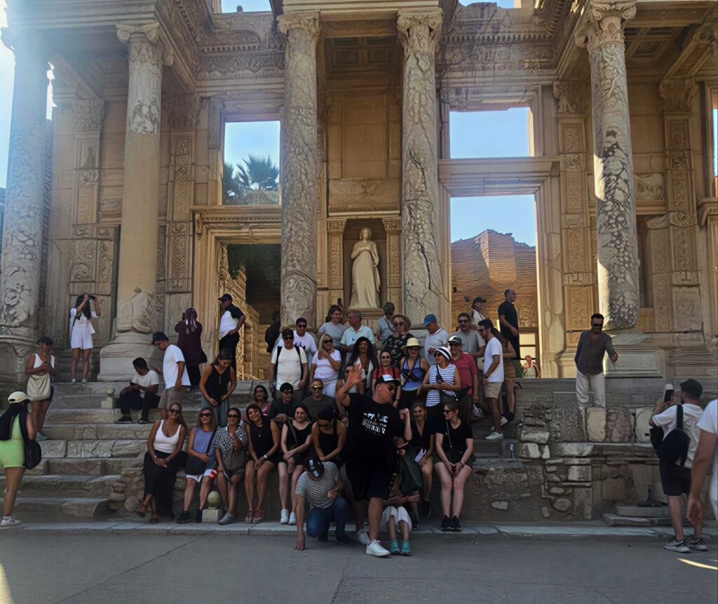 Llamo Gulsah Guide 5 - The Other Tour