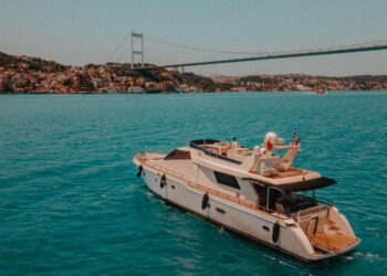 Black Luxury Yacht 9 - The Other Tour