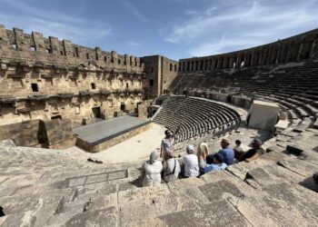 East Antalya Day Tour: Perge, Side, Aspendos and Kaleici