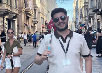 Batuhan Cataltepe: Archival Storytelling Expert Guide in Istanbul