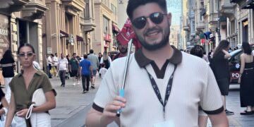 Batuhan Cataltepe: Archival Storytelling Expert Guide in Istanbul