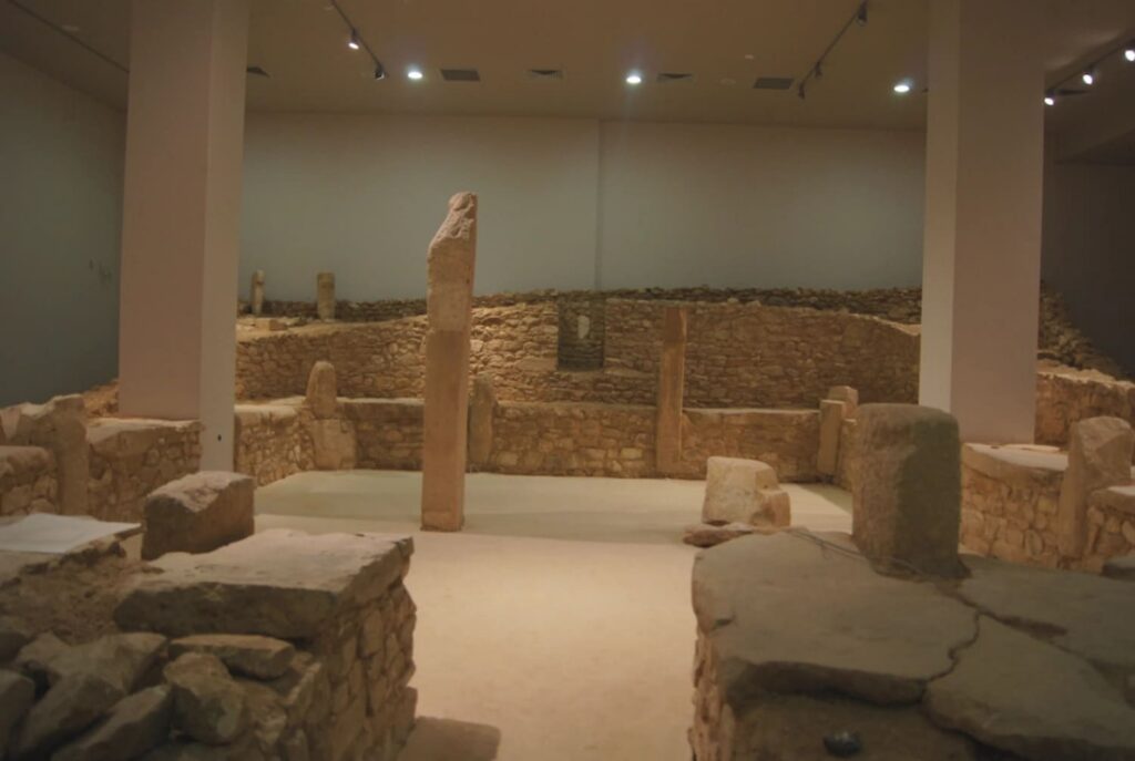 Reconstructed Nevalı Çori cult building with T-shaped pillars inside the Şanlıurfa Archaeology Museum