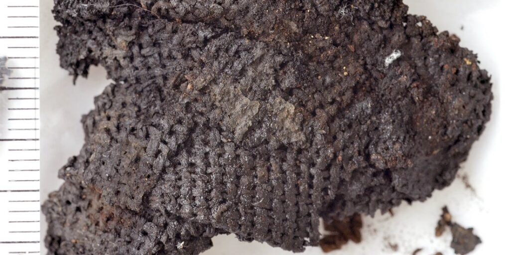 The oldest known woven fabric discovered at Çatalhöyük, Türkiye, preserving one of the earliest examples of textile weaving in human history.