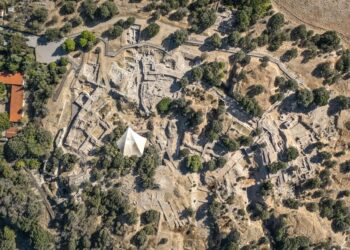 Drone view of the archaeological site of ancient Troy (Hisarlık), a UNESCO World Heritage Site in northwestern Turkey.