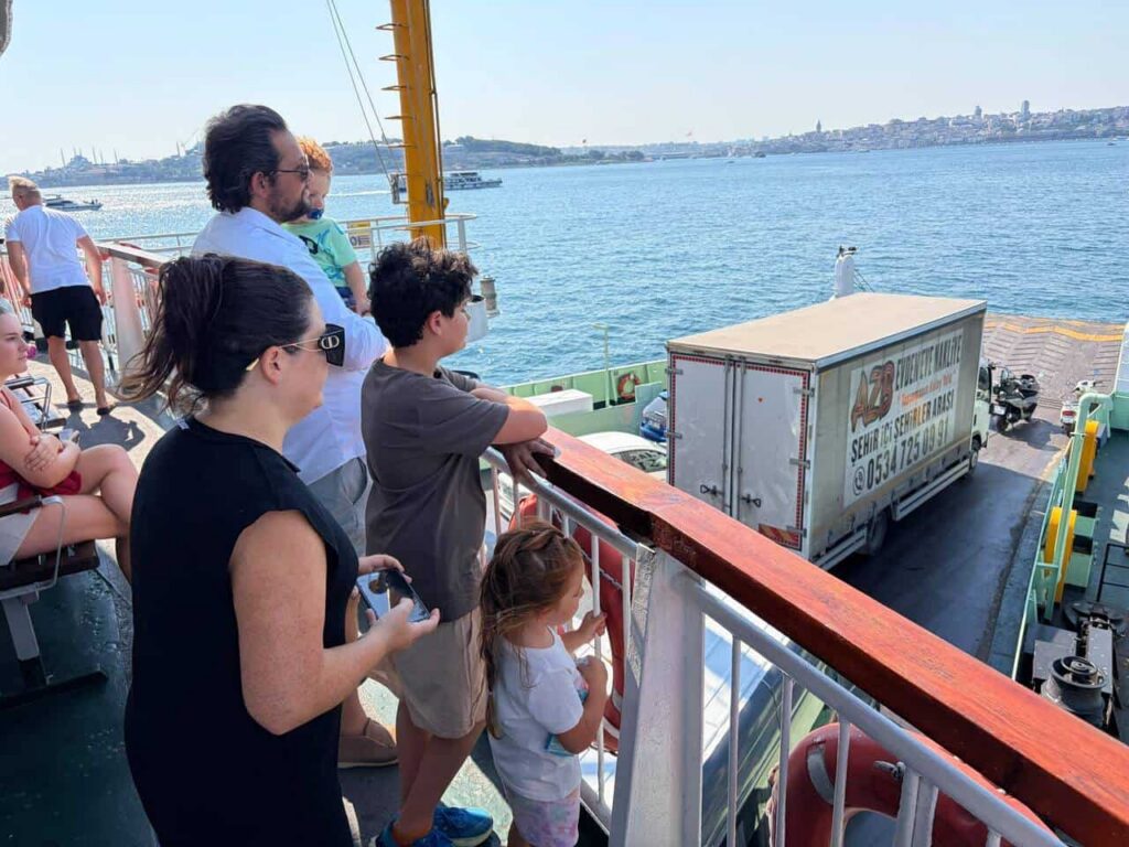 Car ferry from Harem to Eminonu