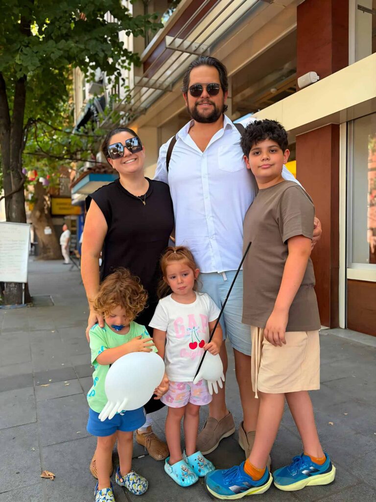 Family Tour guided by Deniz Karagozoglu