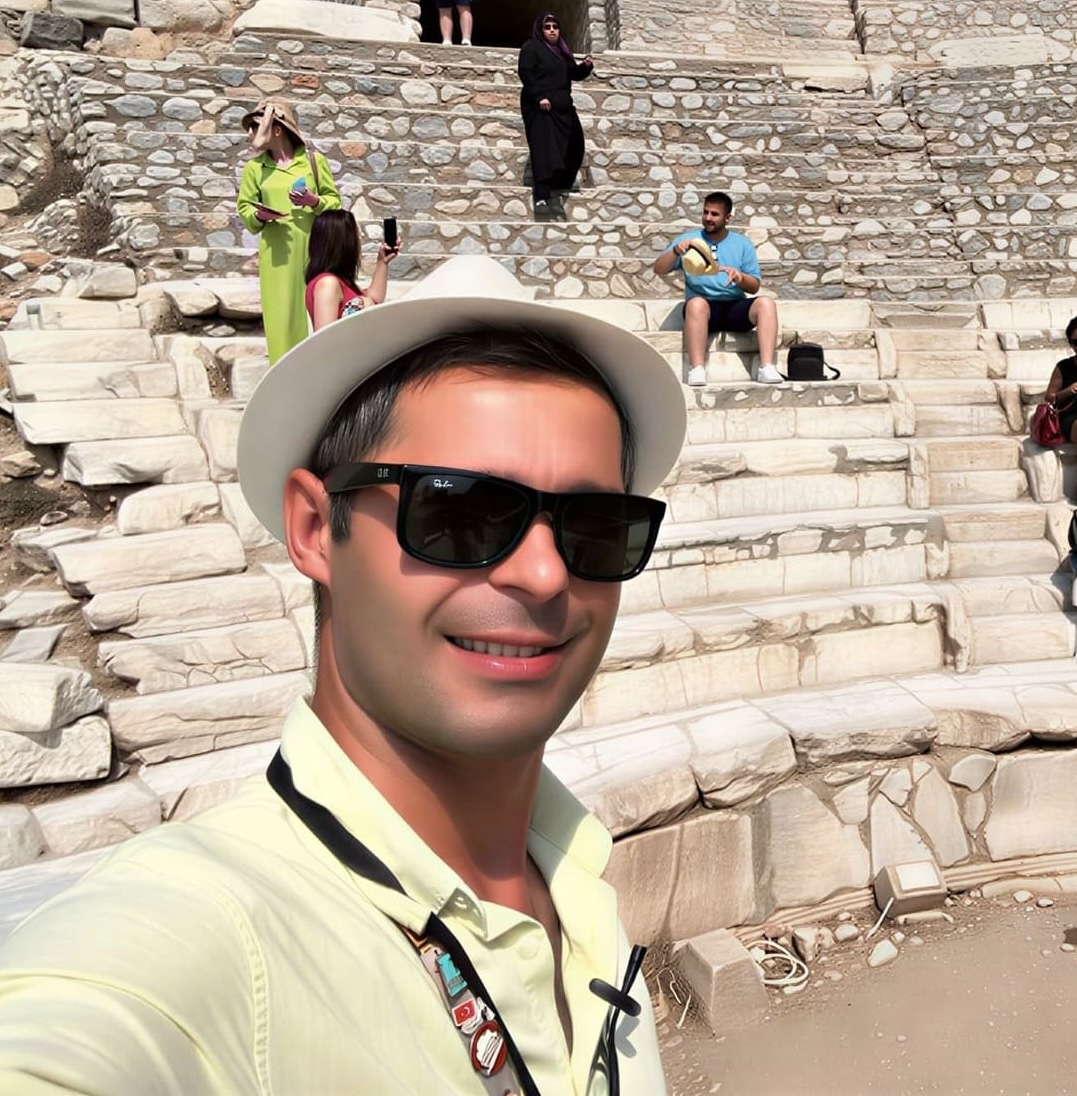 İsmail Gündüz with guests in the Odeon of Ephesus