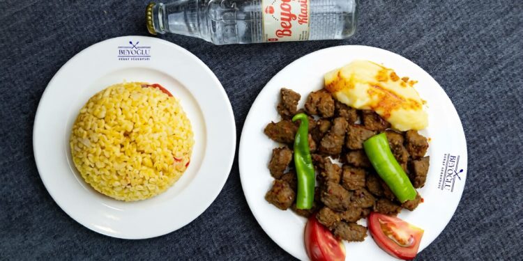 Esnaf Lokantası: Top 5 Places to Eat Like a Local in Istanbul