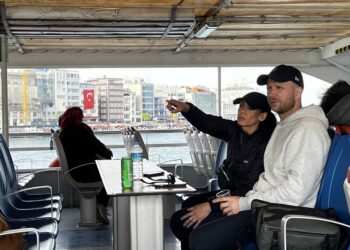 steven n melanie on ferry
